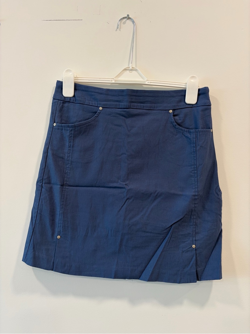 Tribal Blue Pull-On Skort Women’s Size 10 Stretch Travel Golf Casual